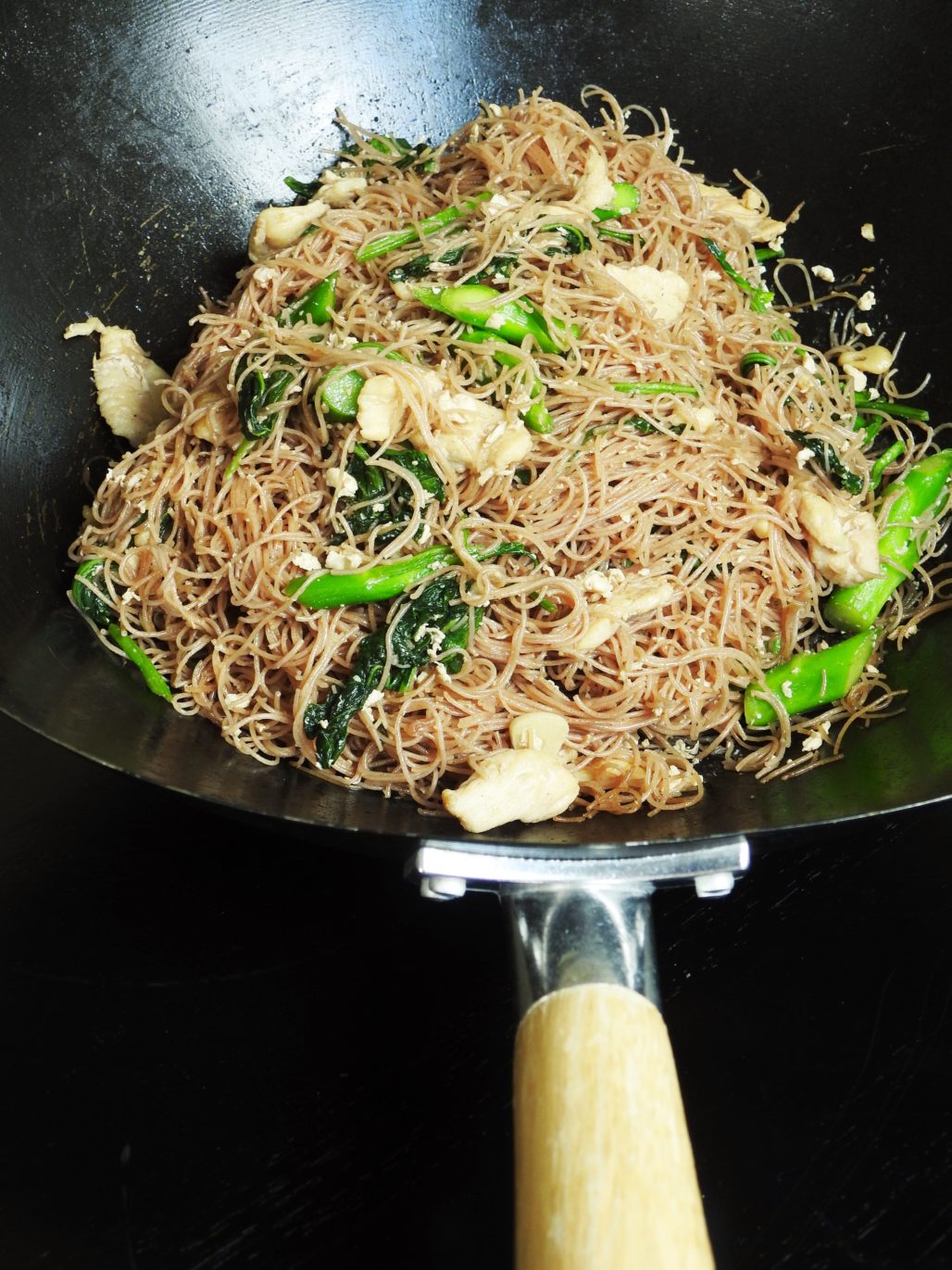 Brown Rice Vermicelli Pad See Ew with Chicken