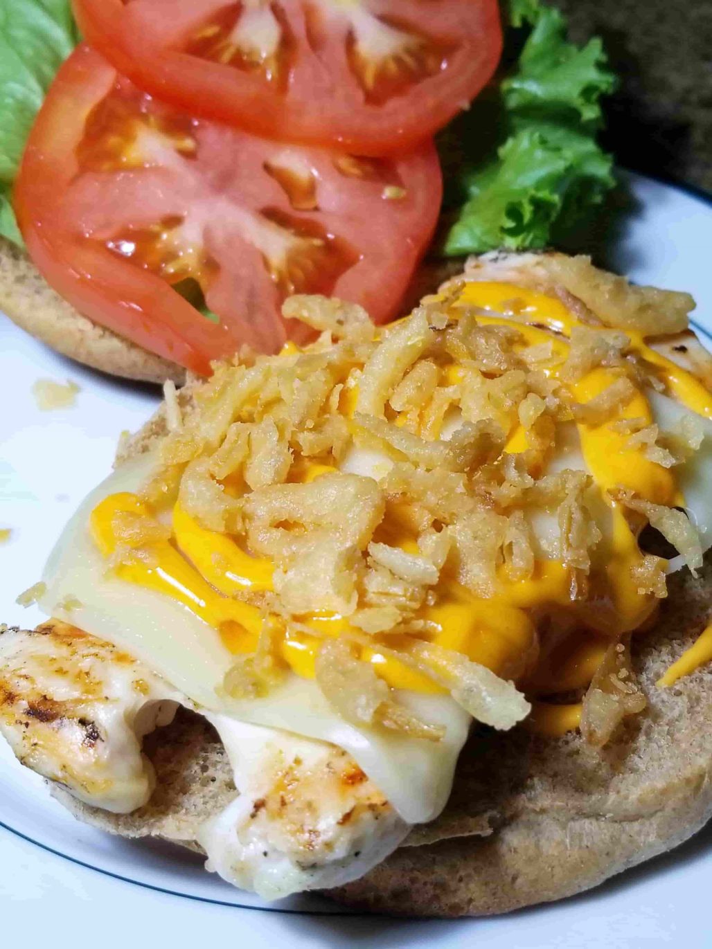 Copia del sándwich de pollo con Sriracha de McDonald's Open Face