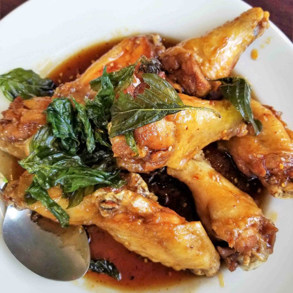 Restaurant Thai Basil Chicken Wings