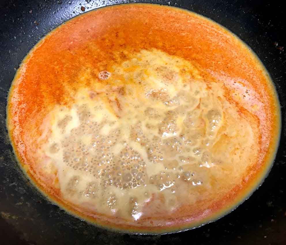 Salsa de curry de coco con curry rojo tailandés