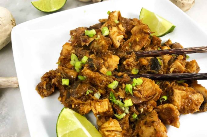 Stir-Fried Chicken, Mushrooms and Brown Rice Vermicelli