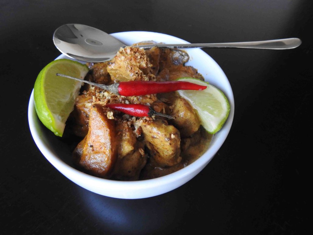 Yellow Sour Curry Pork