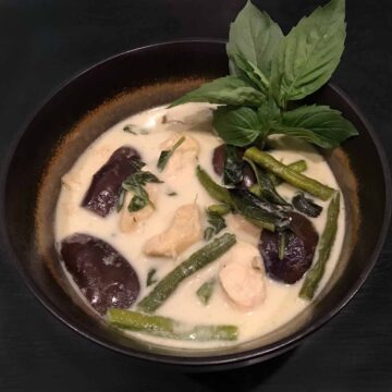 Chicken Green Curry With Indian Eggplant Featured Image