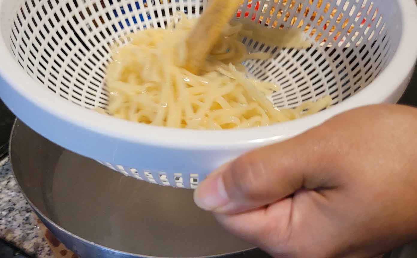 Boil-most-of-the-noodles-and-drain-off-the-water