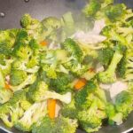 Thai Mom's Super Simple and Easy Stir-fried Broccoli and Chicken Recipe Featured Image