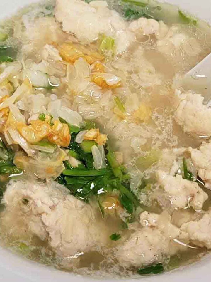 Thai Mom's Easy Comforting Chicken and Rice Soup Recipe Featured Image