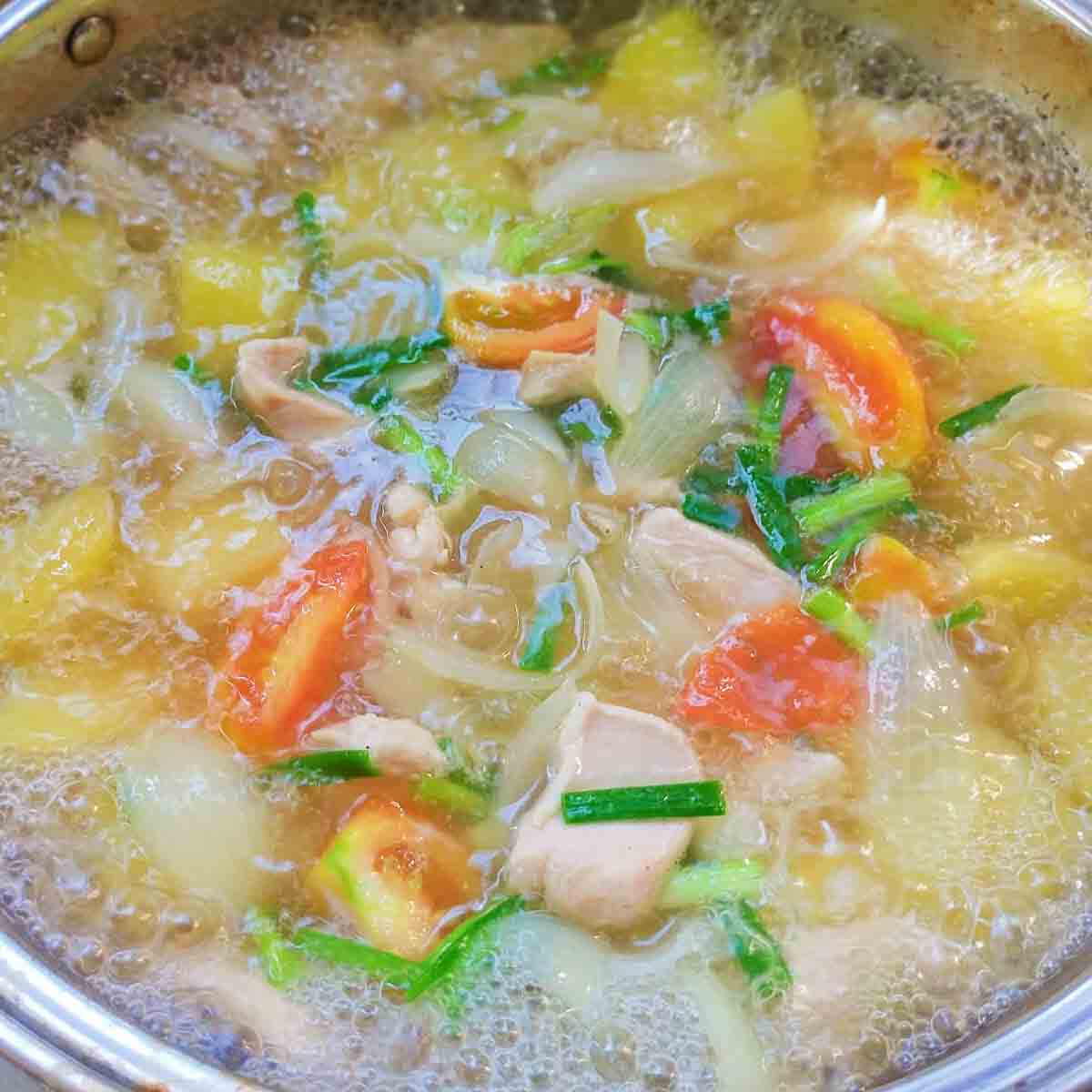 Thai Mom's Easy Boiled Potato Soup with Chicken Breast Recipe Featured Image