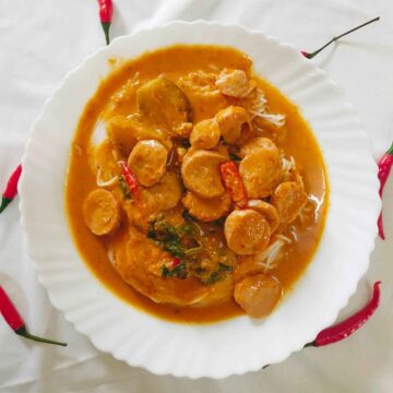 Thai Red Curry with Pork Balls Featured Image